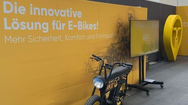 Messe Aussteller IT'S MY BIKE & Uni Moke mit IT'S MY BIKE Aufschrift